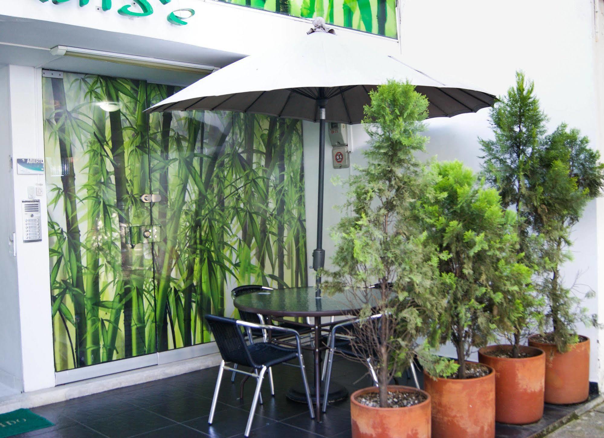 Hotel Paradise Lleras Medellín Exterior foto
